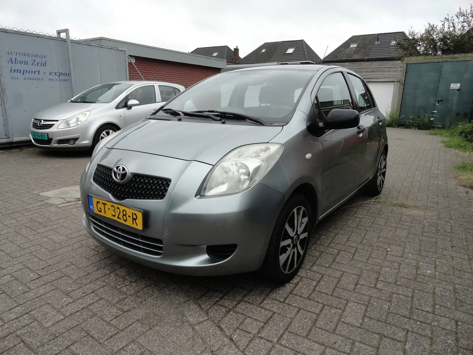 Toyota Yaris (2007) — foto 1