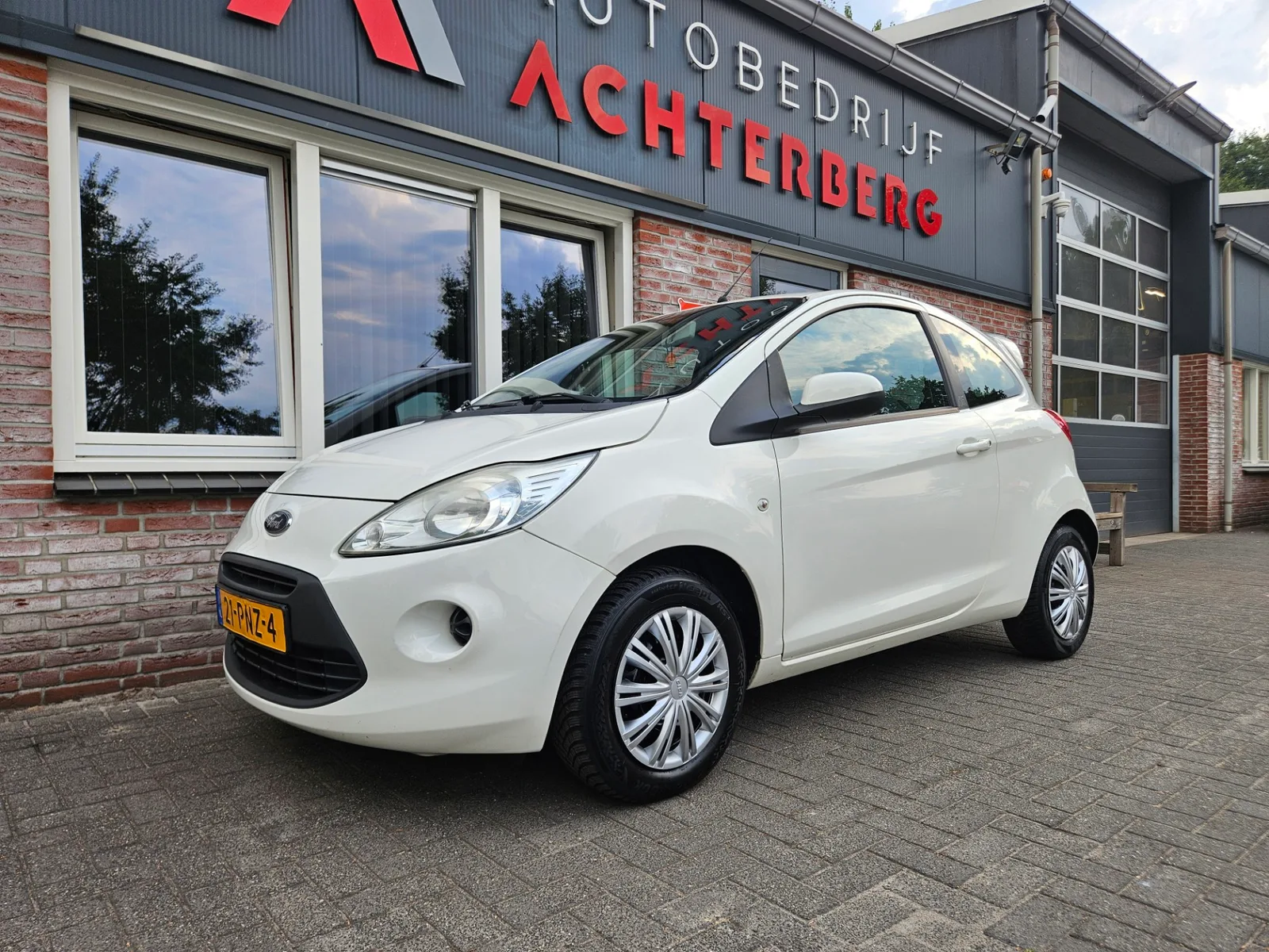 Ford Ka (2011) — foto 1