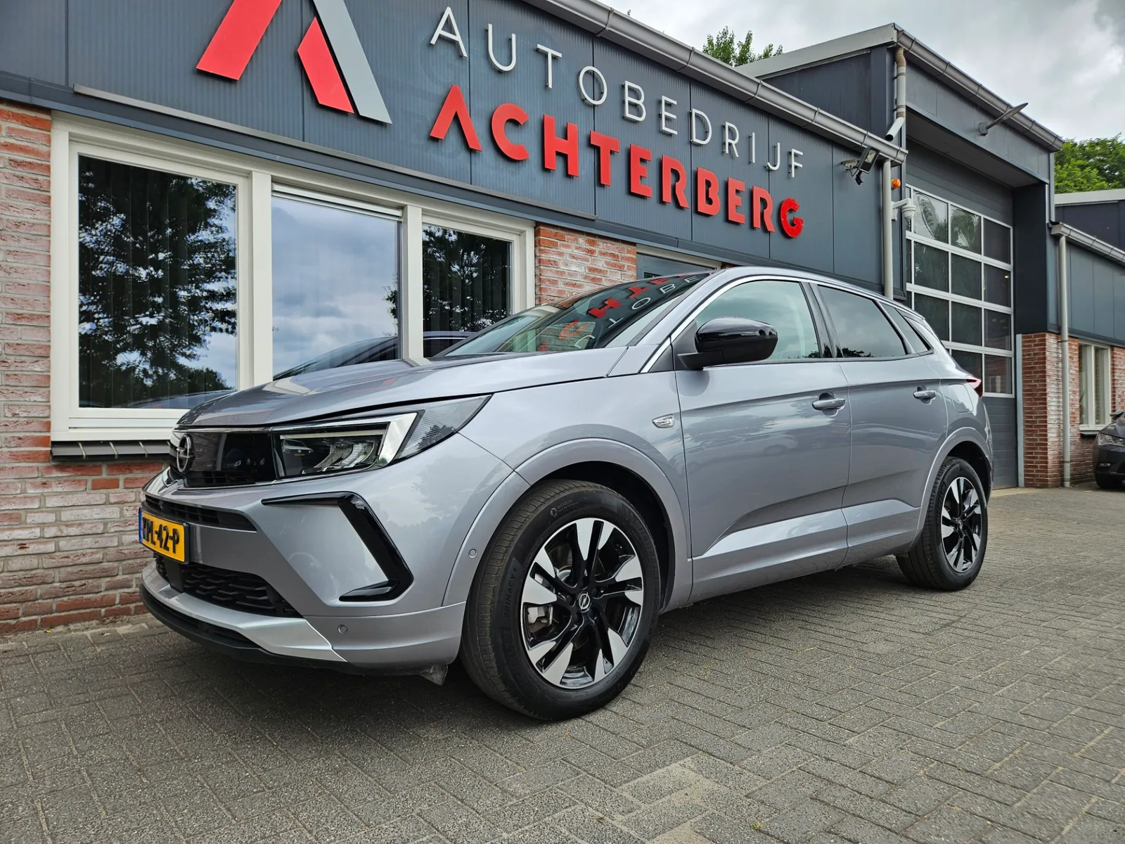 Opel Grandland (2023) — foto 1