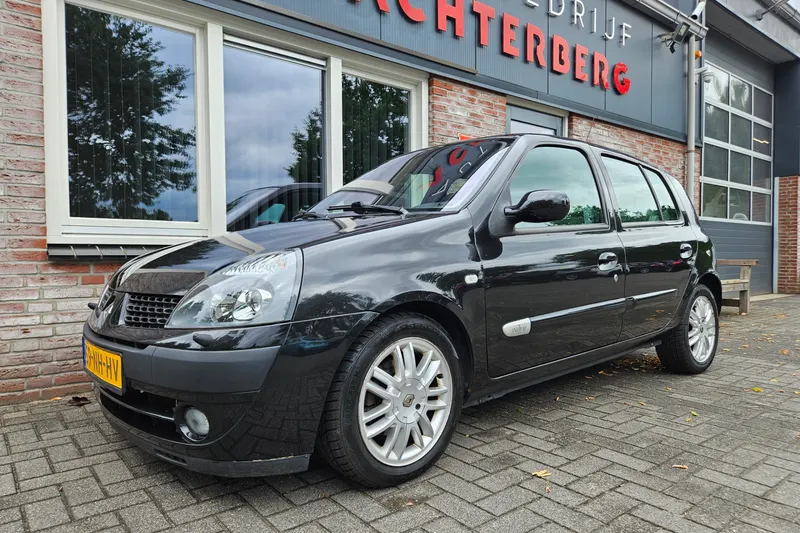 Renault Clio (2003)