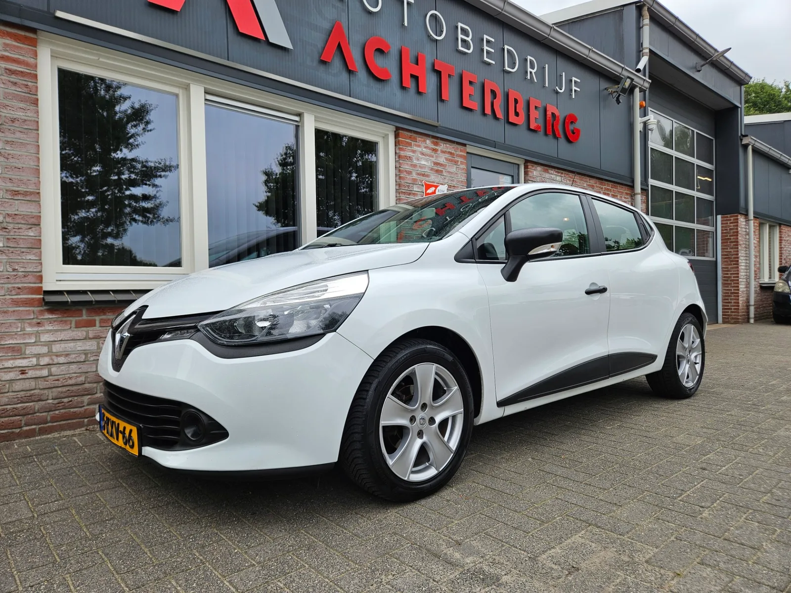 Renault Clio (2013) — foto 1