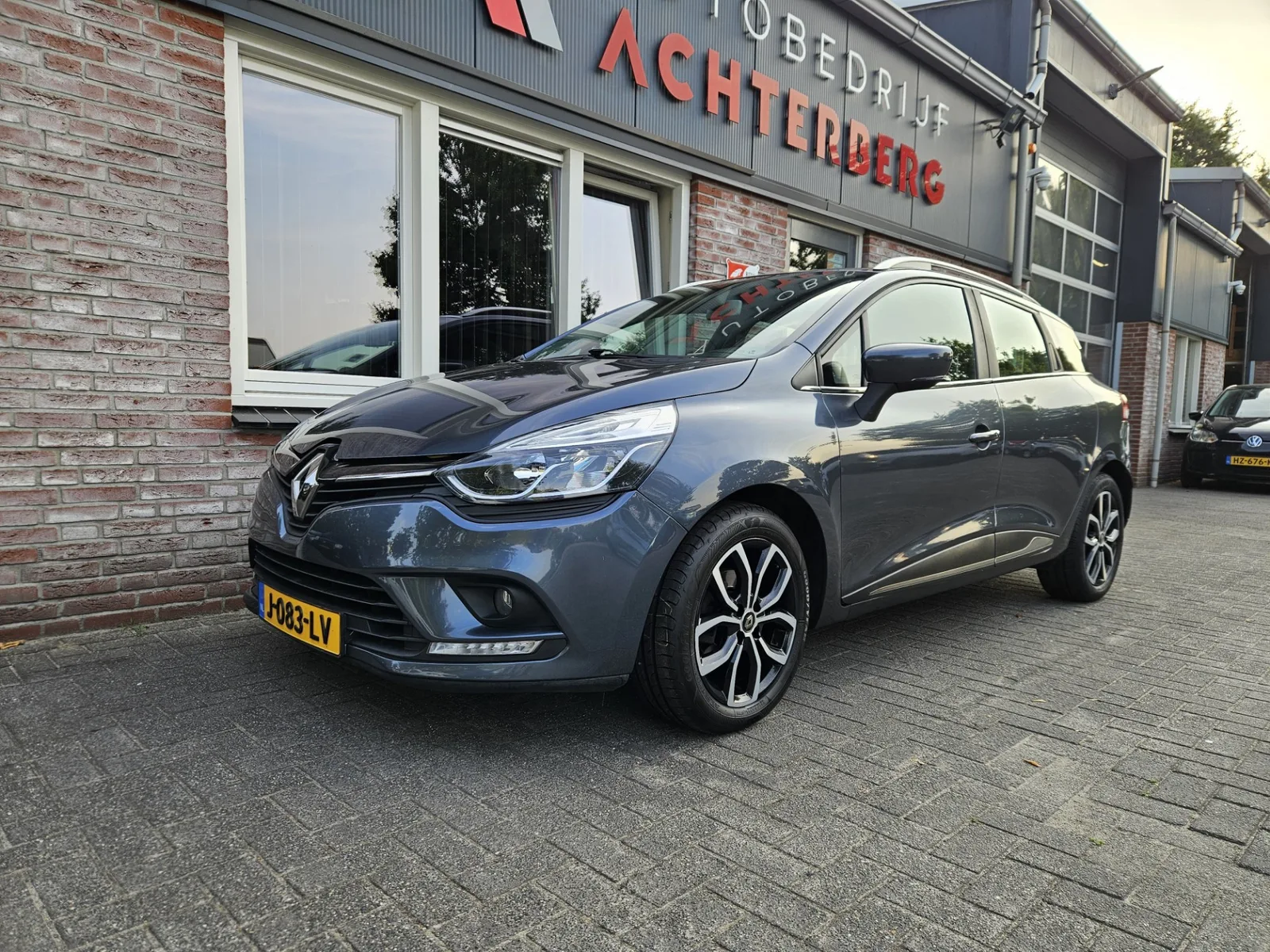 Renault Clio (2019) — foto 1