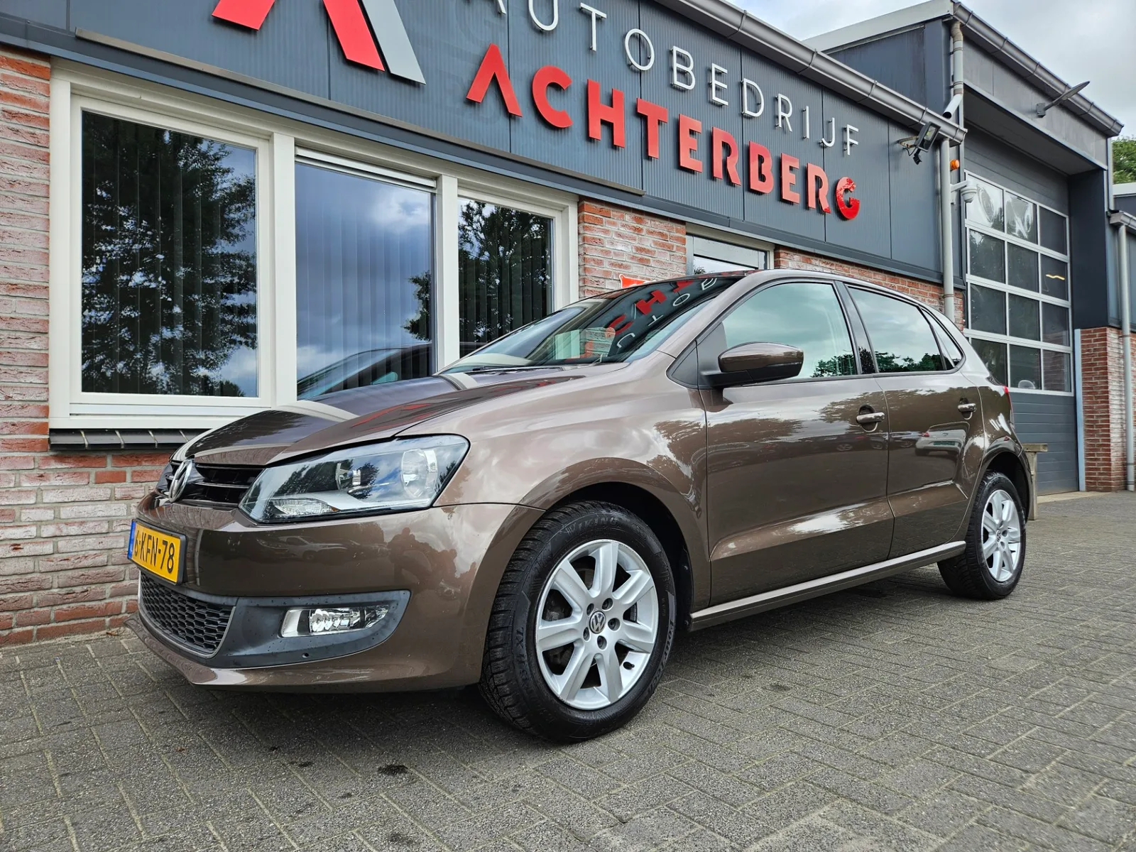 Volkswagen Polo (2013) — foto 1