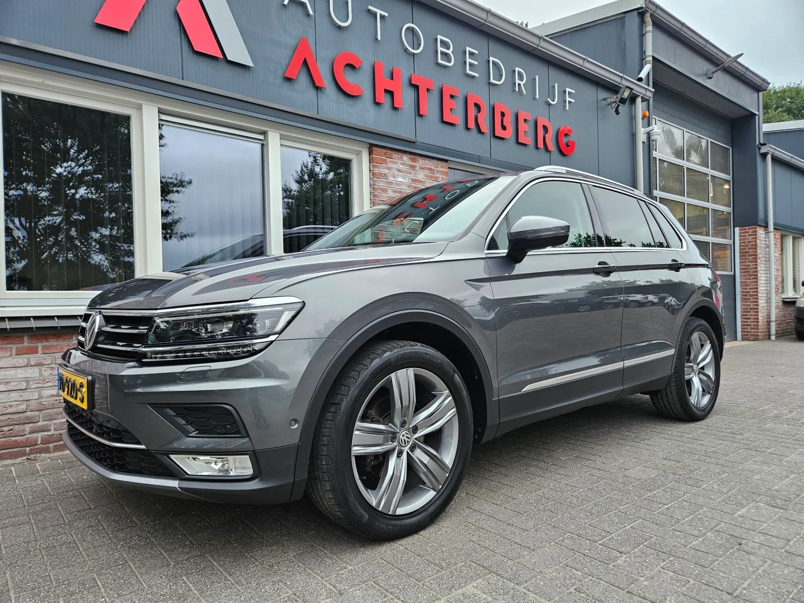 Volkswagen Tiguan (2016) — foto 1