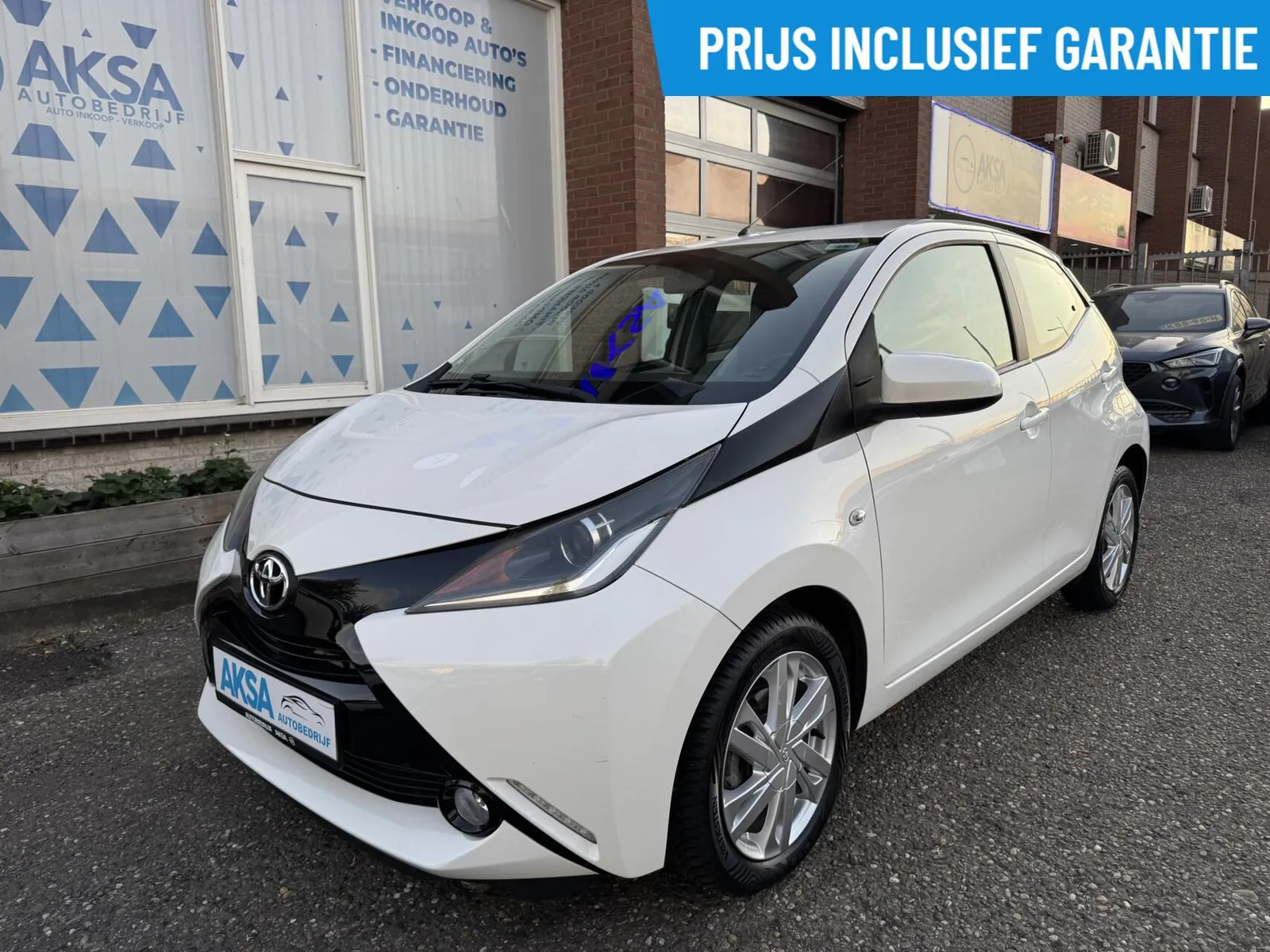 Toyota Aygo (2015) — foto 1