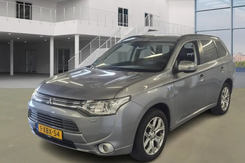 Mitsubishi Outlander (2014)