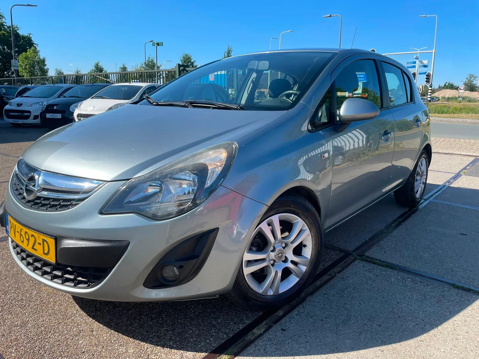 Opel Corsa (2014) — foto 1