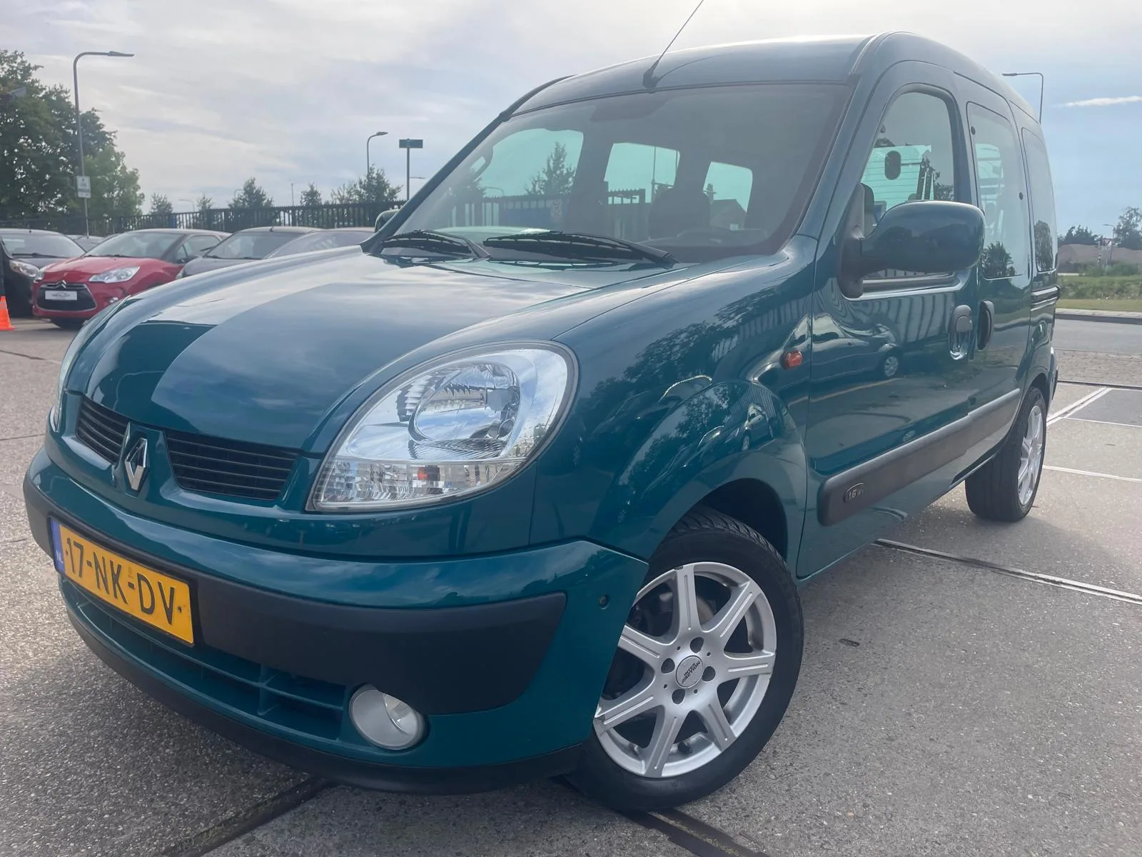 Renault Kangoo (2003) — foto 1