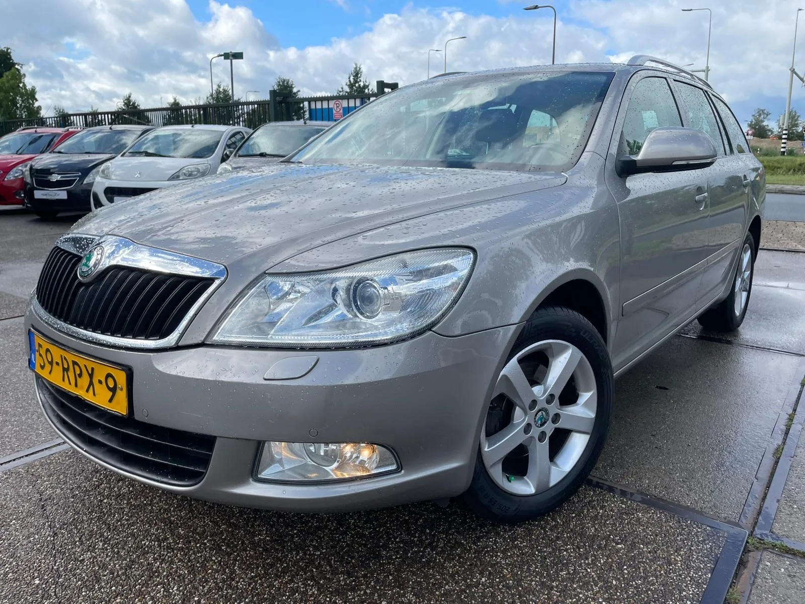 Škoda Octavia (2011) — foto 1