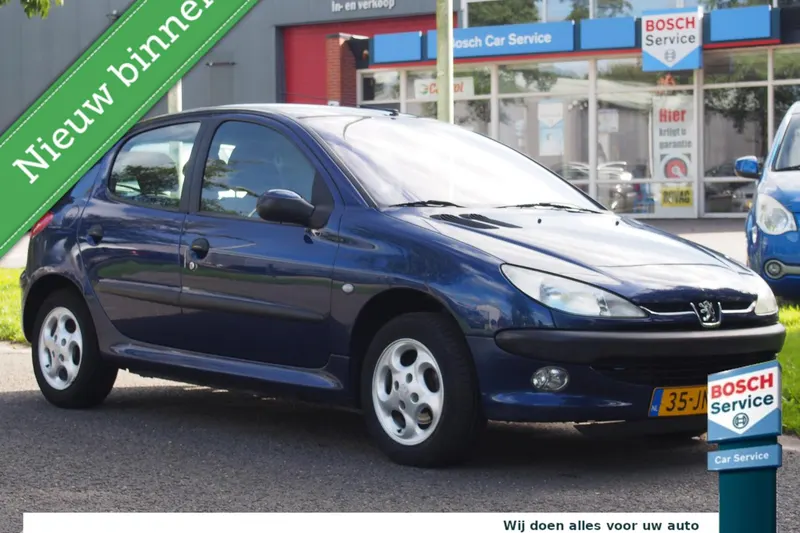 Peugeot 206 (2002)