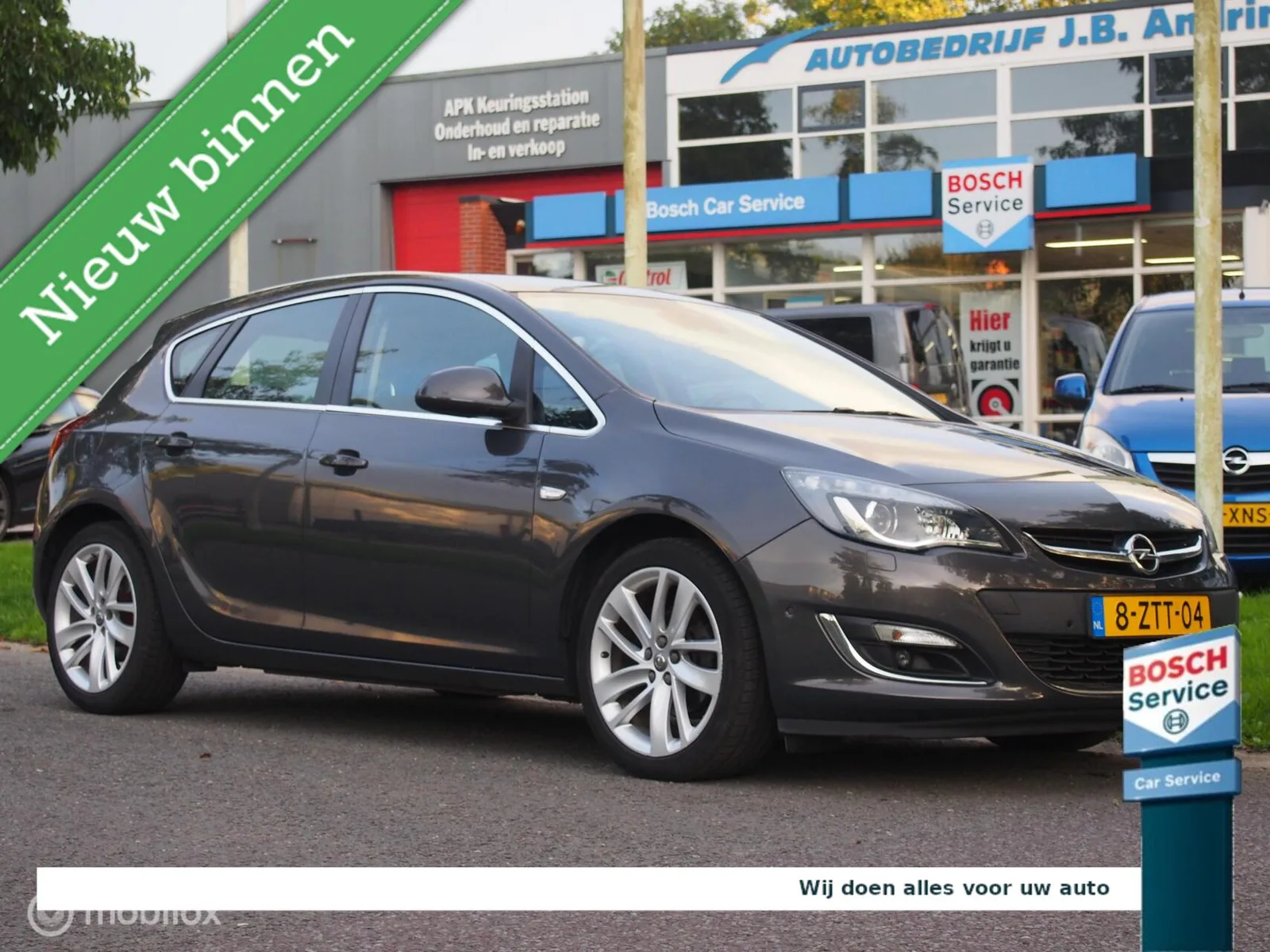 Opel Astra (2015) — foto 1