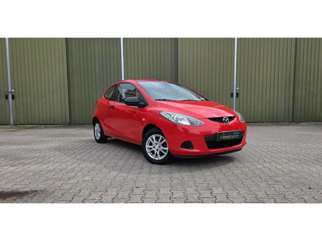 Mazda 2 (2010) — foto 1