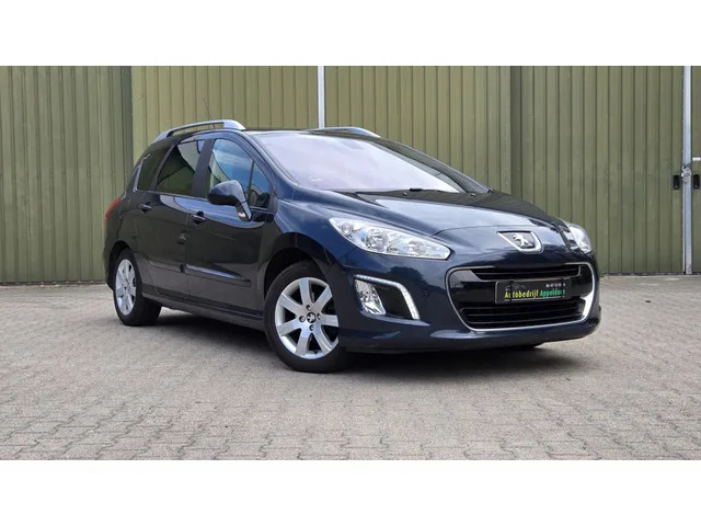 Peugeot 308 (2011) — foto 1