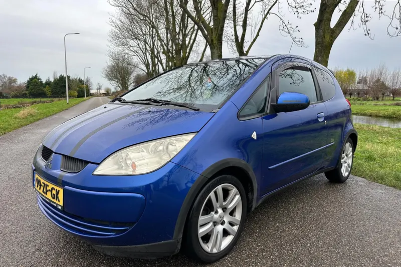Mitsubishi Colt (2008)