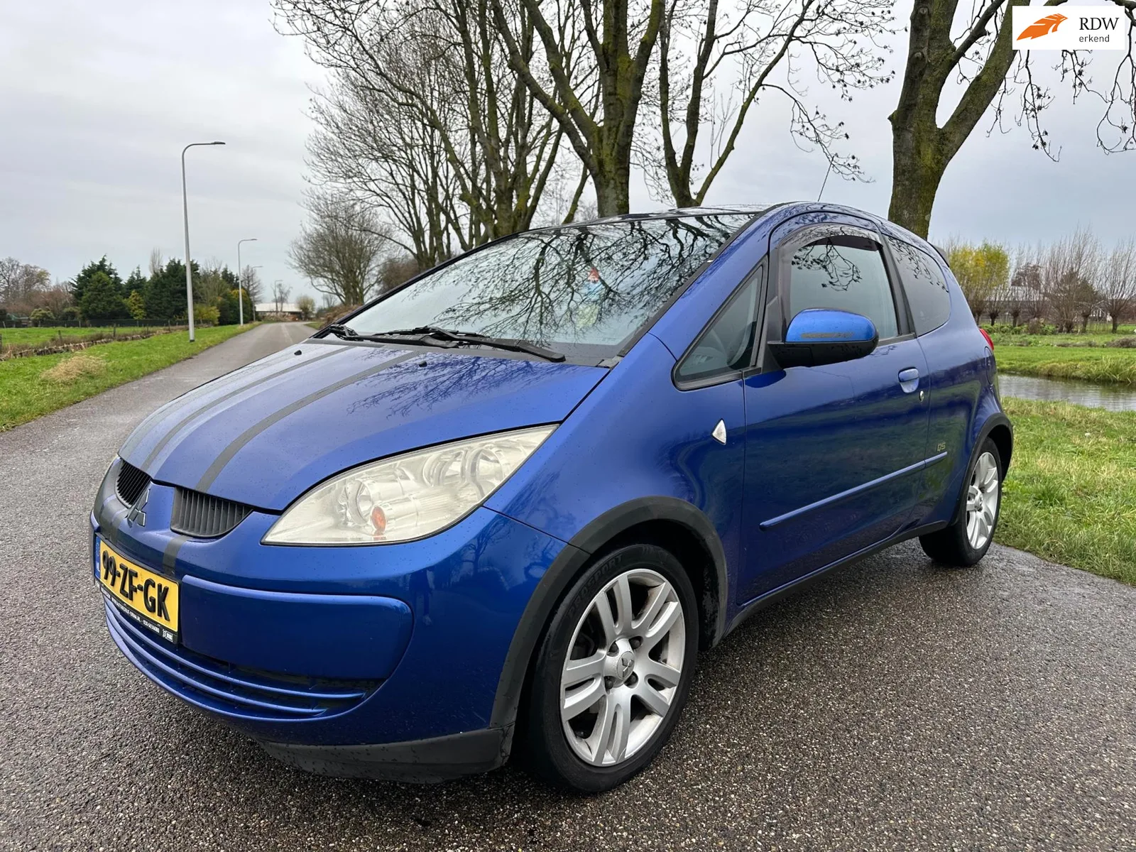Mitsubishi Colt (2008) — foto 1