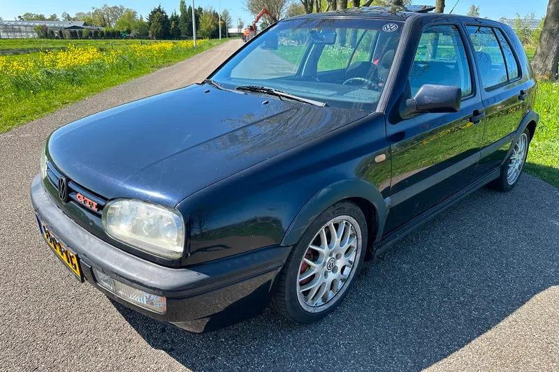 Volkswagen Golf (1997)