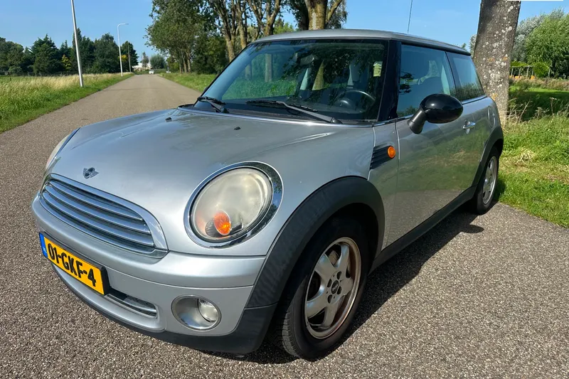 MINI One (2008)