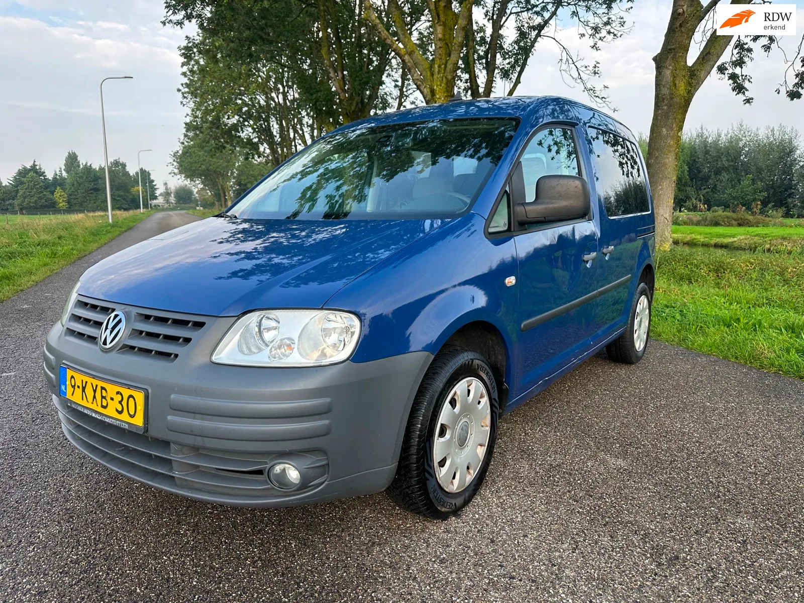 Volkswagen Caddy (2008) — foto 1