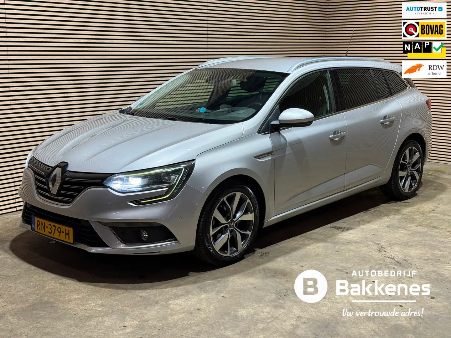 Renault Mégane (2018) — foto 1