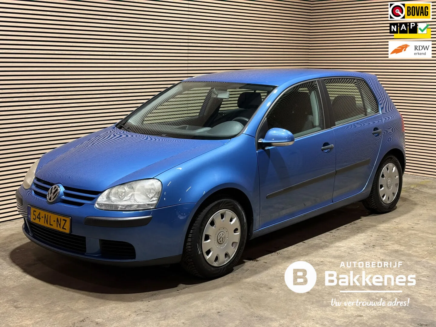 Volkswagen Golf (2003) — foto 1