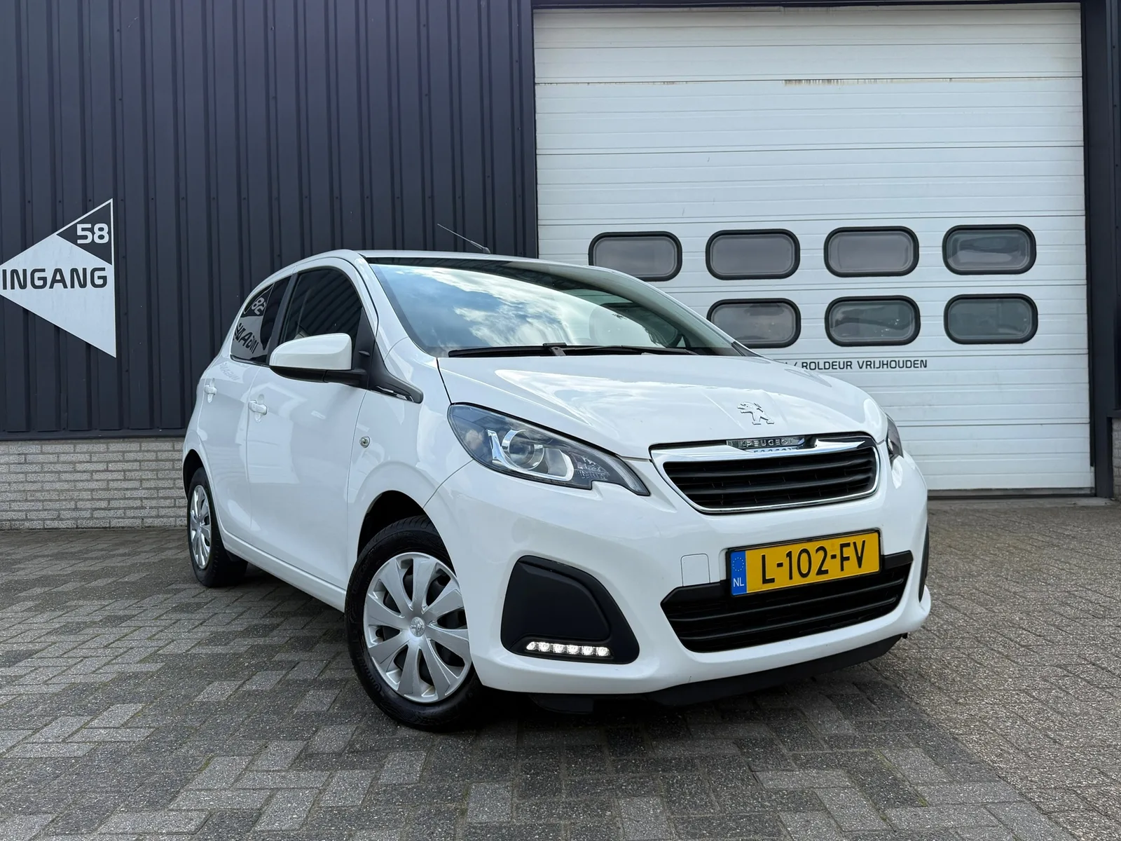 Peugeot 108 (2021) — foto 1