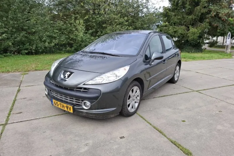 Peugeot 207 (2006)