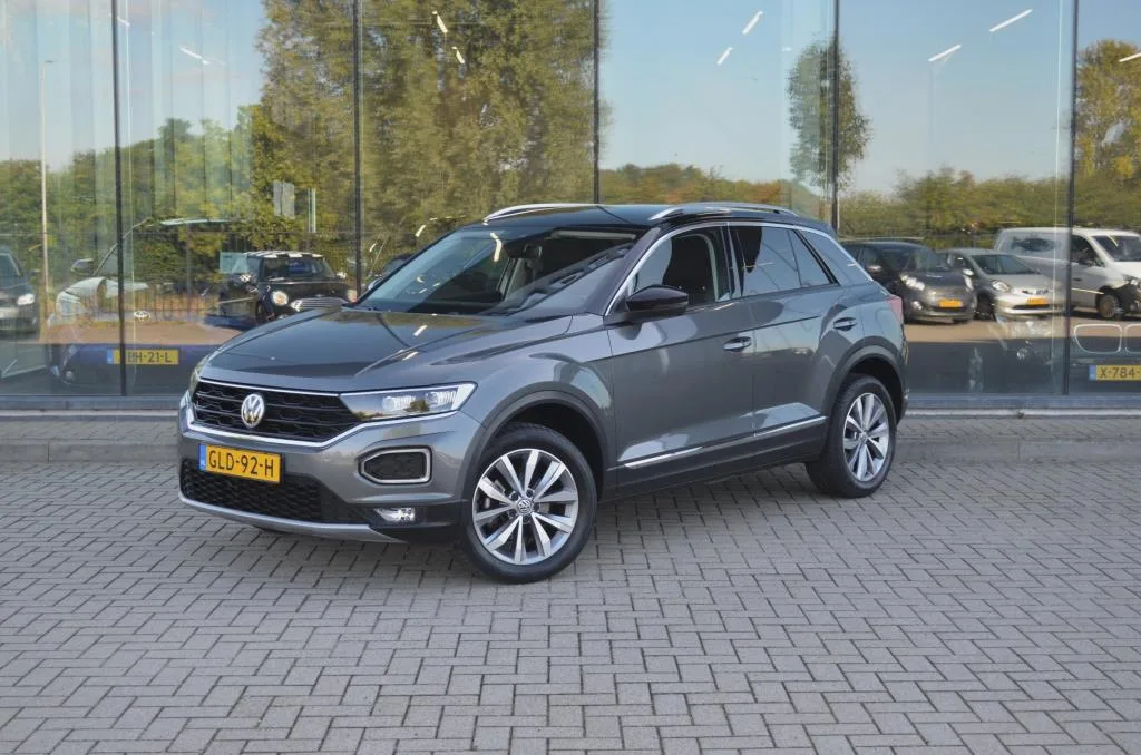 Volkswagen T-Roc (2019) — foto 1