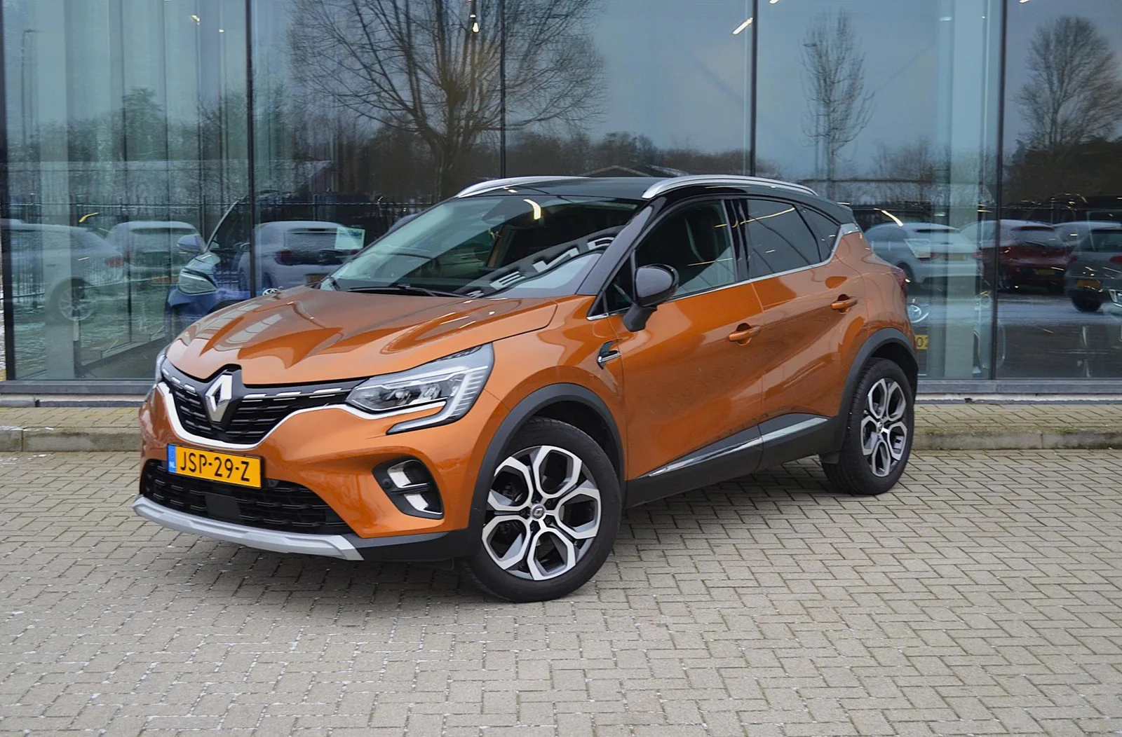 Renault Captur (2020) — foto 1