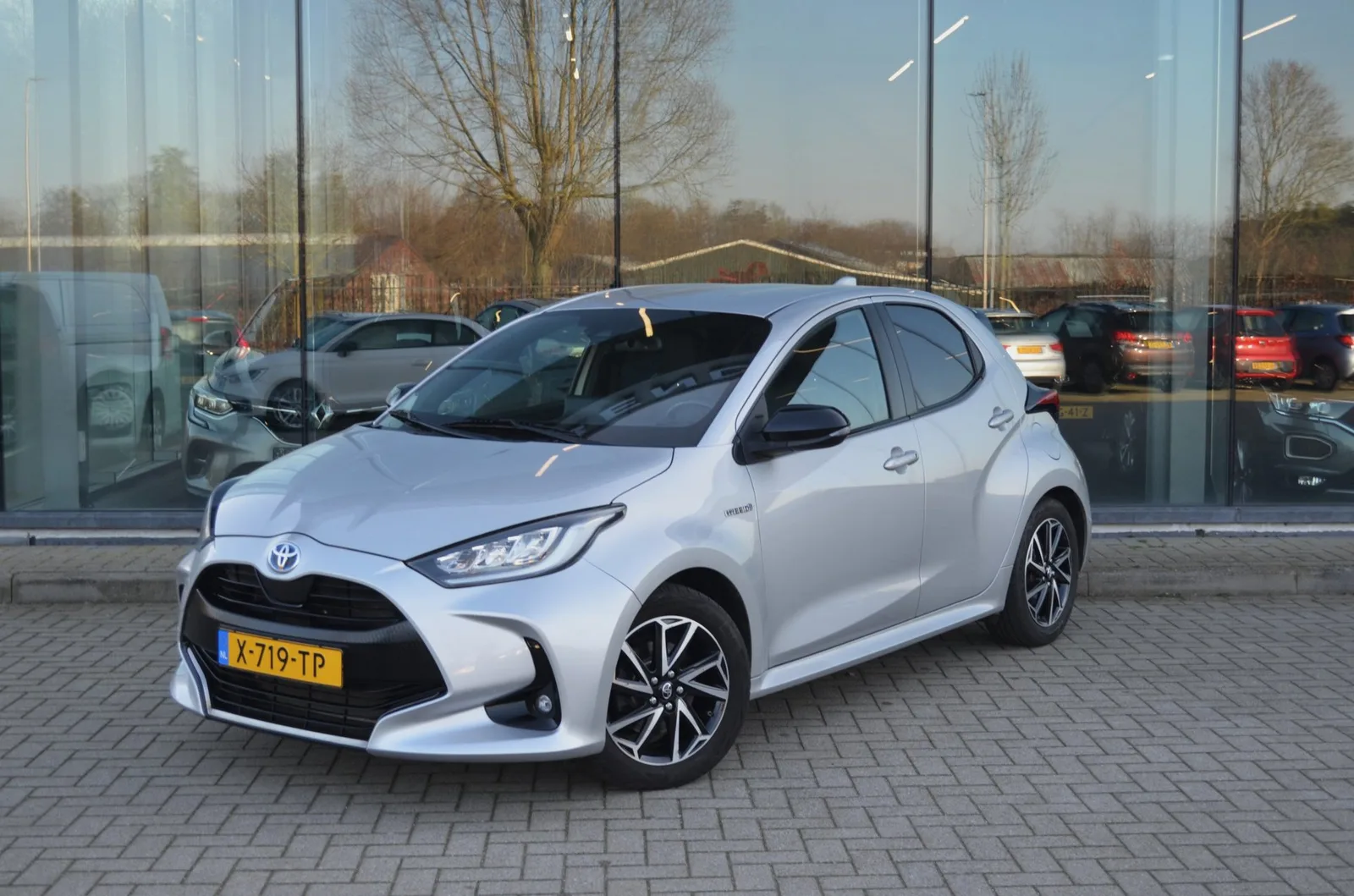 Toyota Yaris (2020) — foto 1