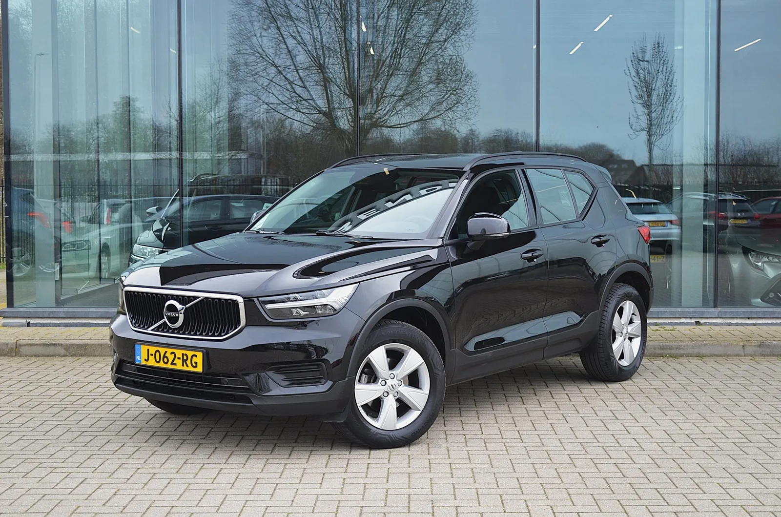Volvo XC40 (2020) — foto 1