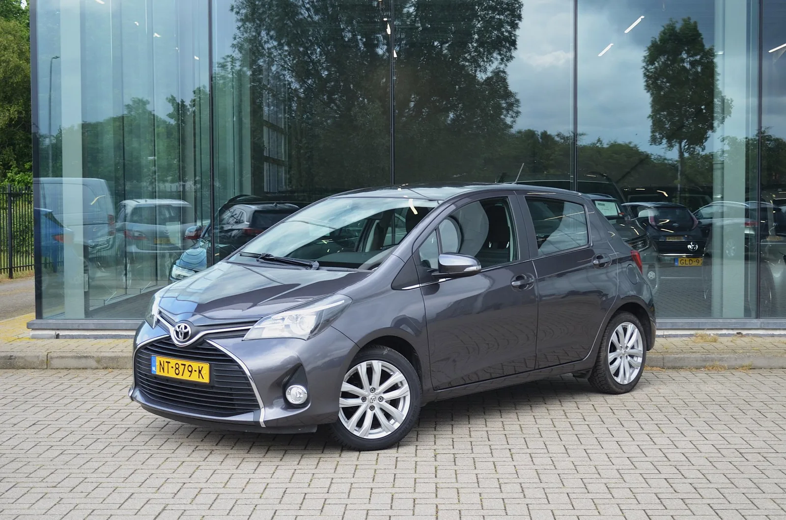 Toyota Yaris (2016) — foto 1