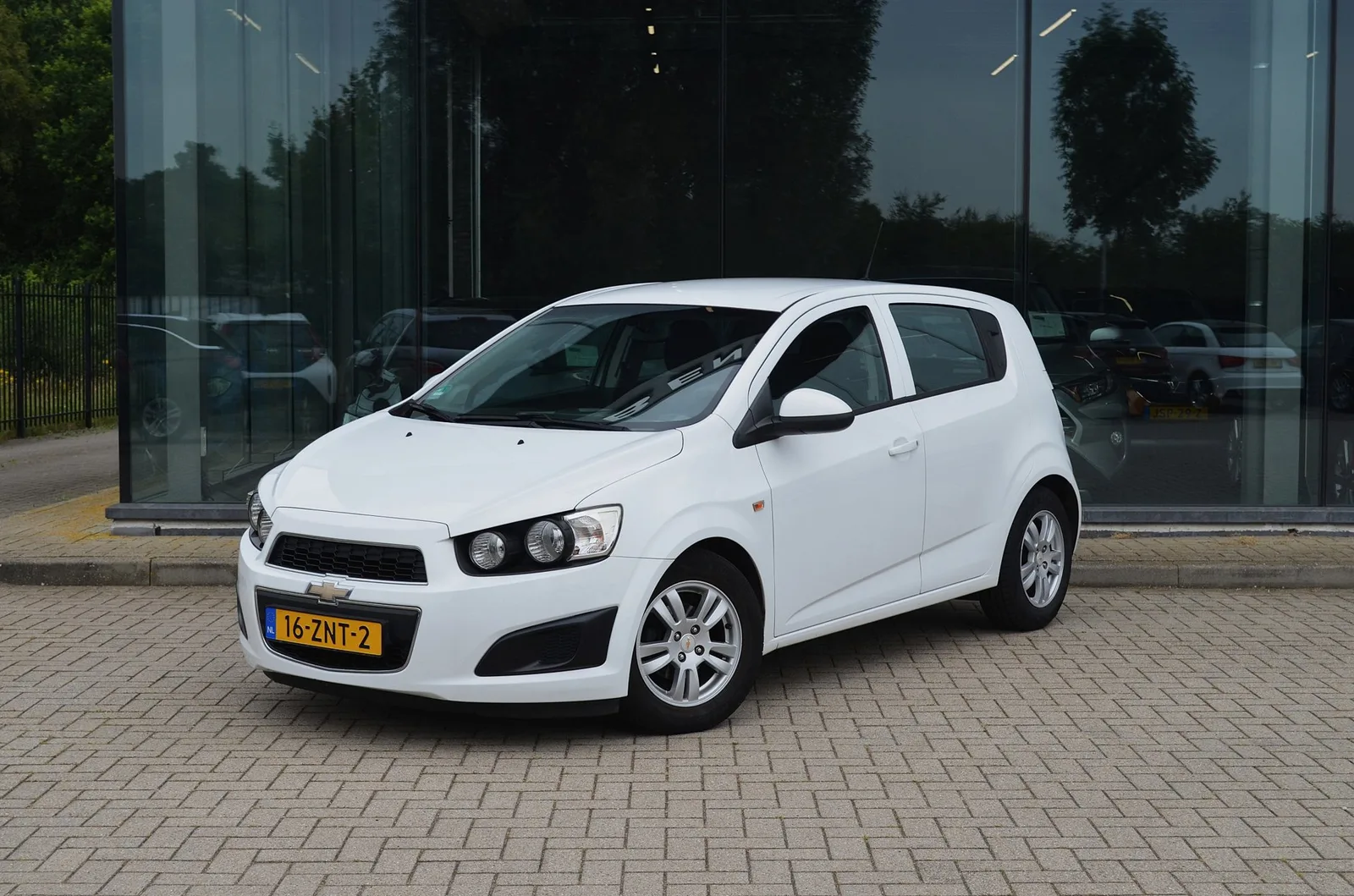 Chevrolet Aveo (2013) — foto 1