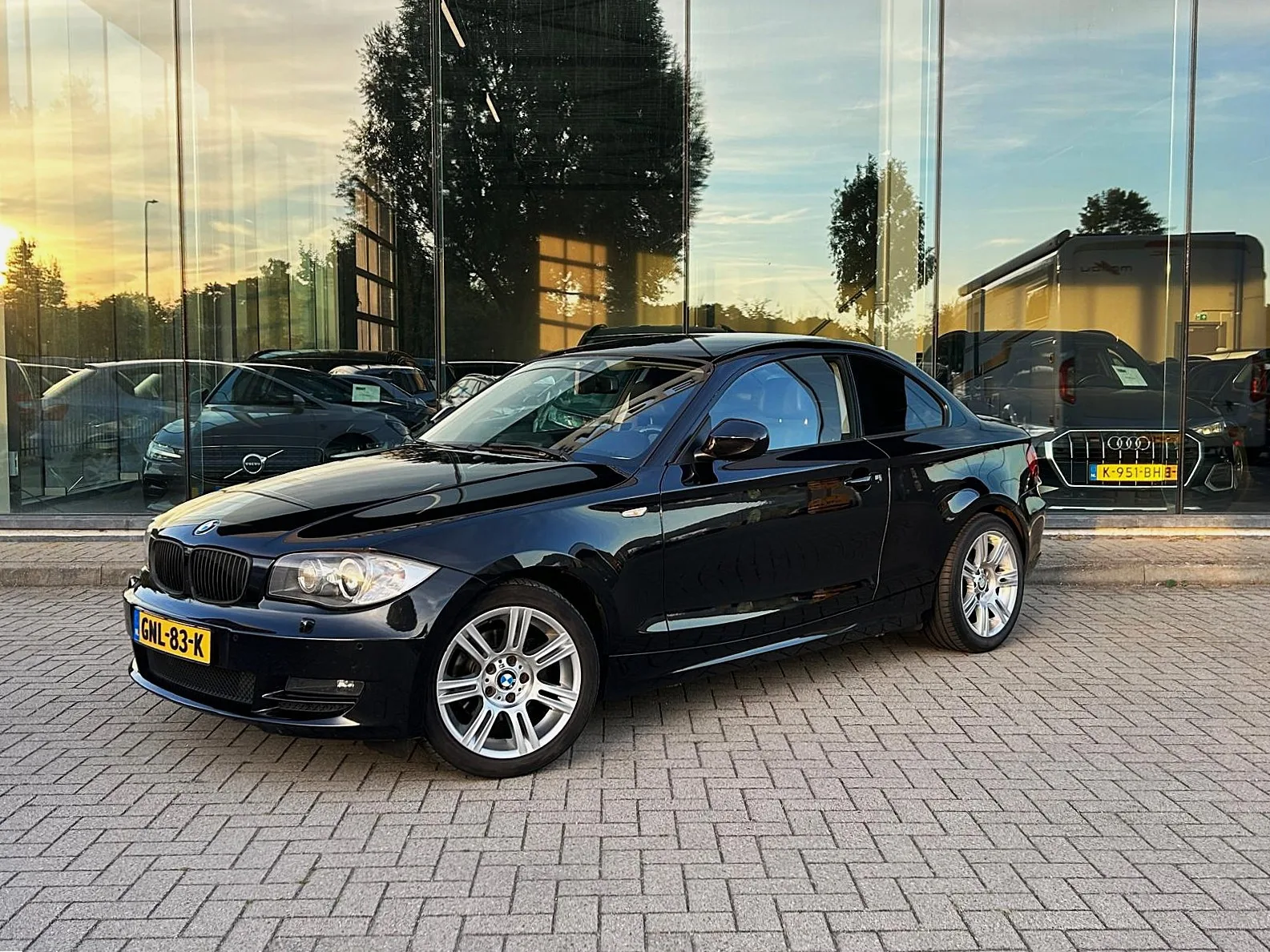 BMW 1-Serie (2010) — foto 1