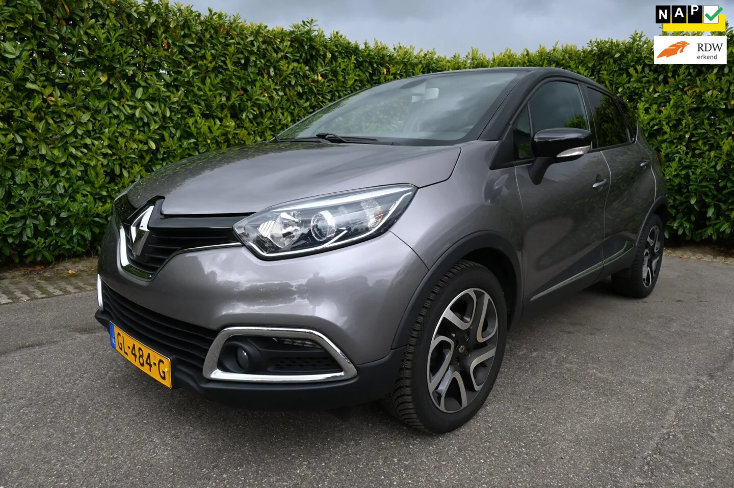 Renault Captur (2015) — foto 1