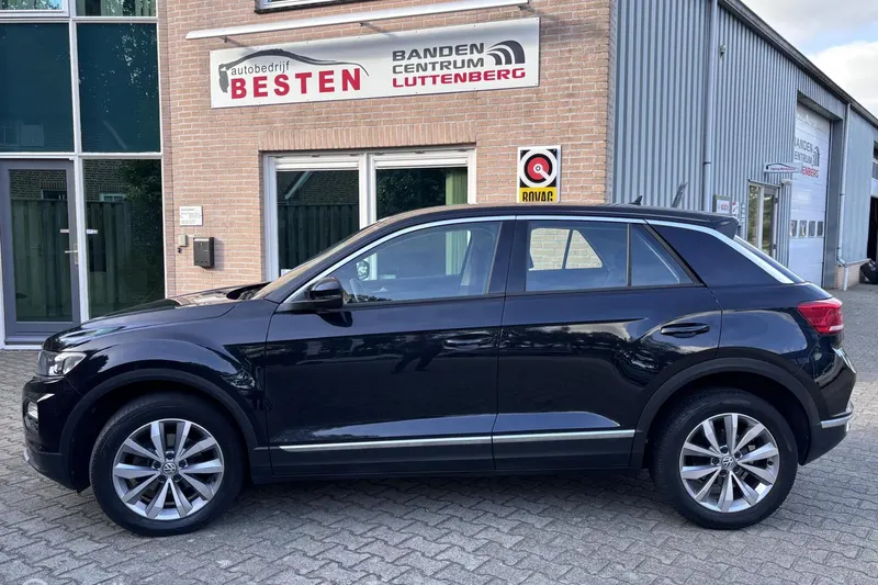 Volkswagen T-Roc (2019)
