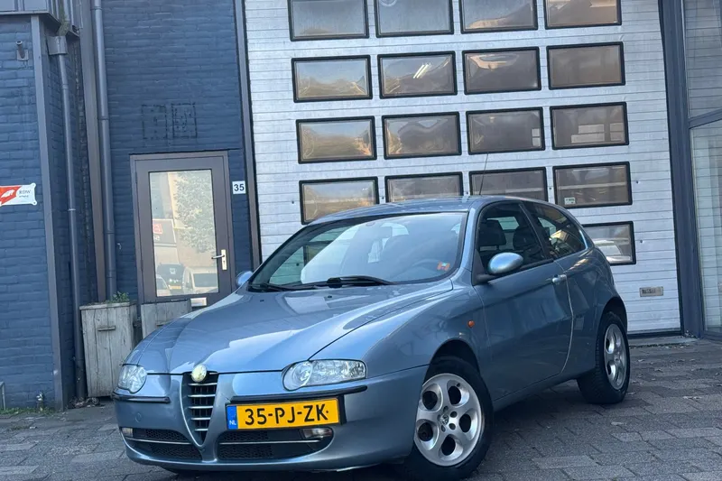 Alfa Romeo 147 (2004)