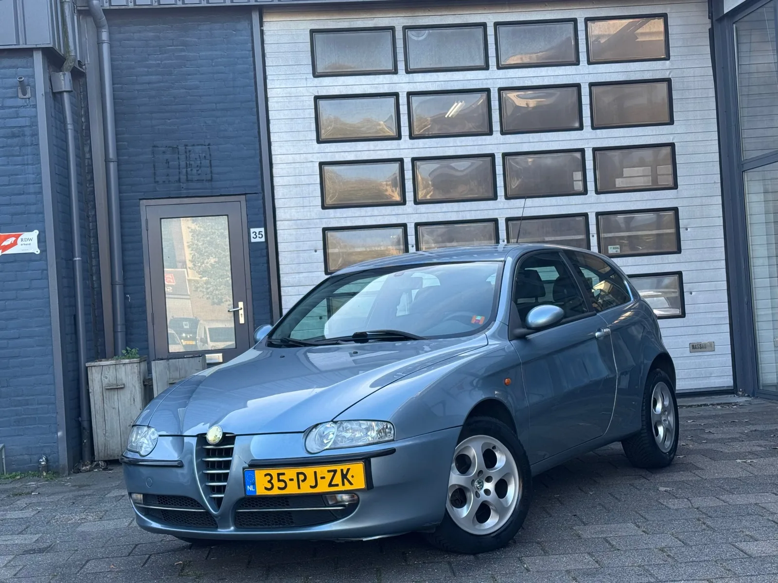 Alfa Romeo 147 (2004) — foto 1