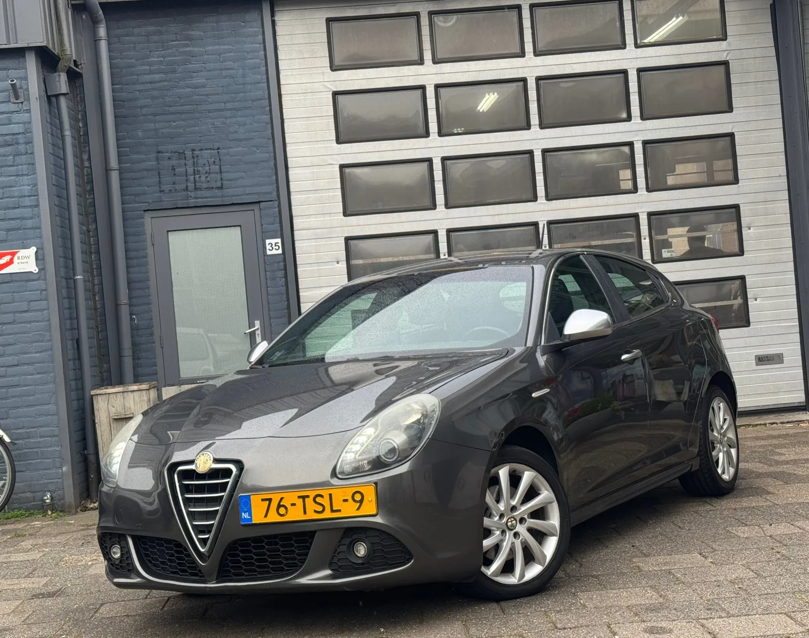 Alfa Romeo Giulietta (2012) — foto 1