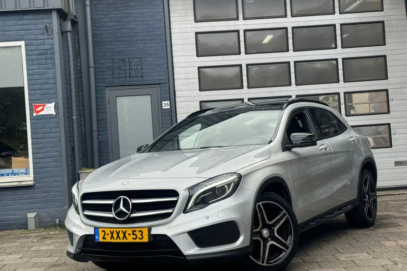Mercedes-Benz GLA (2014)