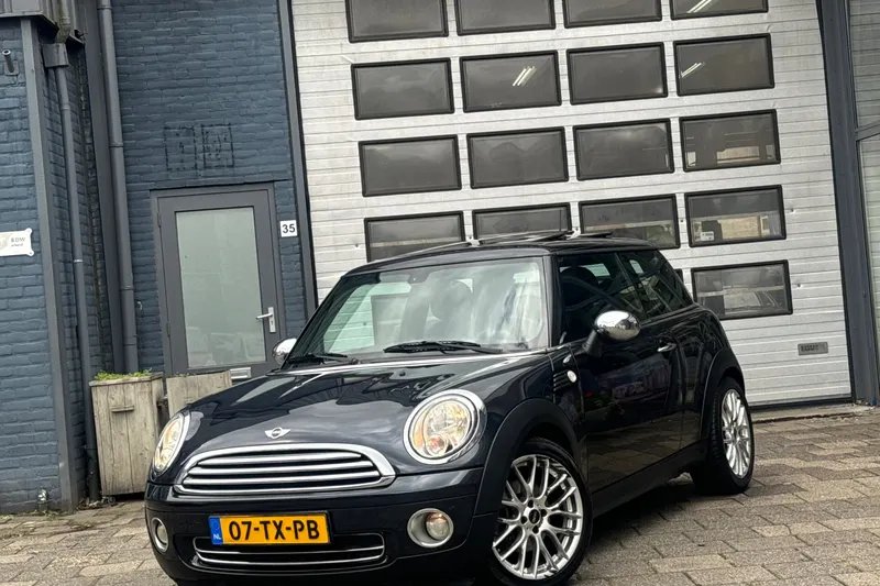 MINI Cooper (2007)