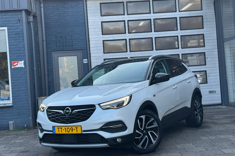 Opel Grandland (2018)