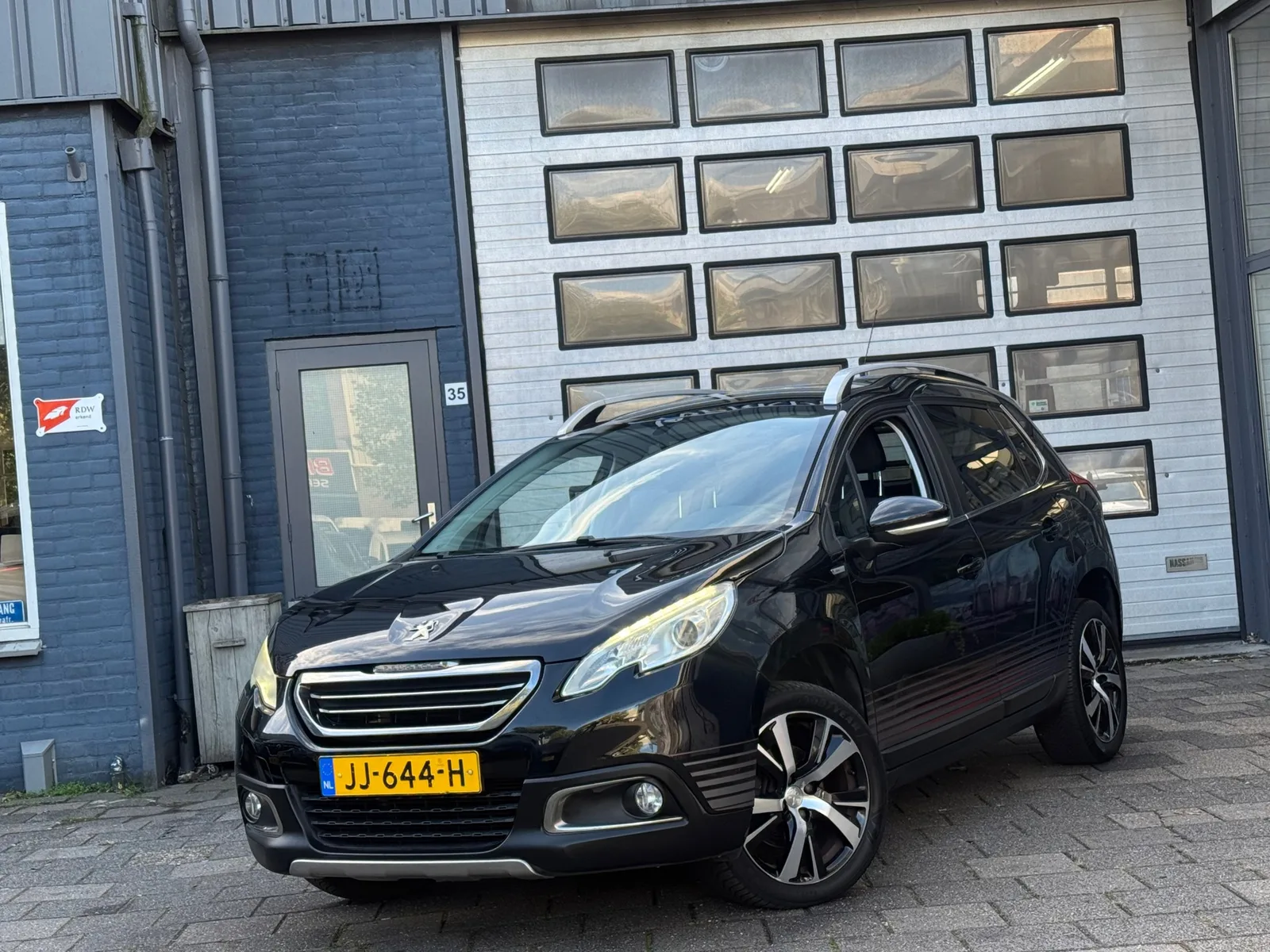 Peugeot 2008 (2016) — foto 1