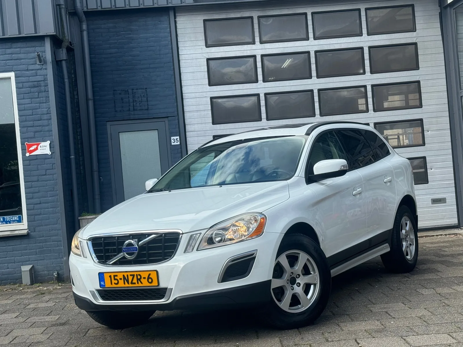 Volvo XC60 (2011) — foto 1