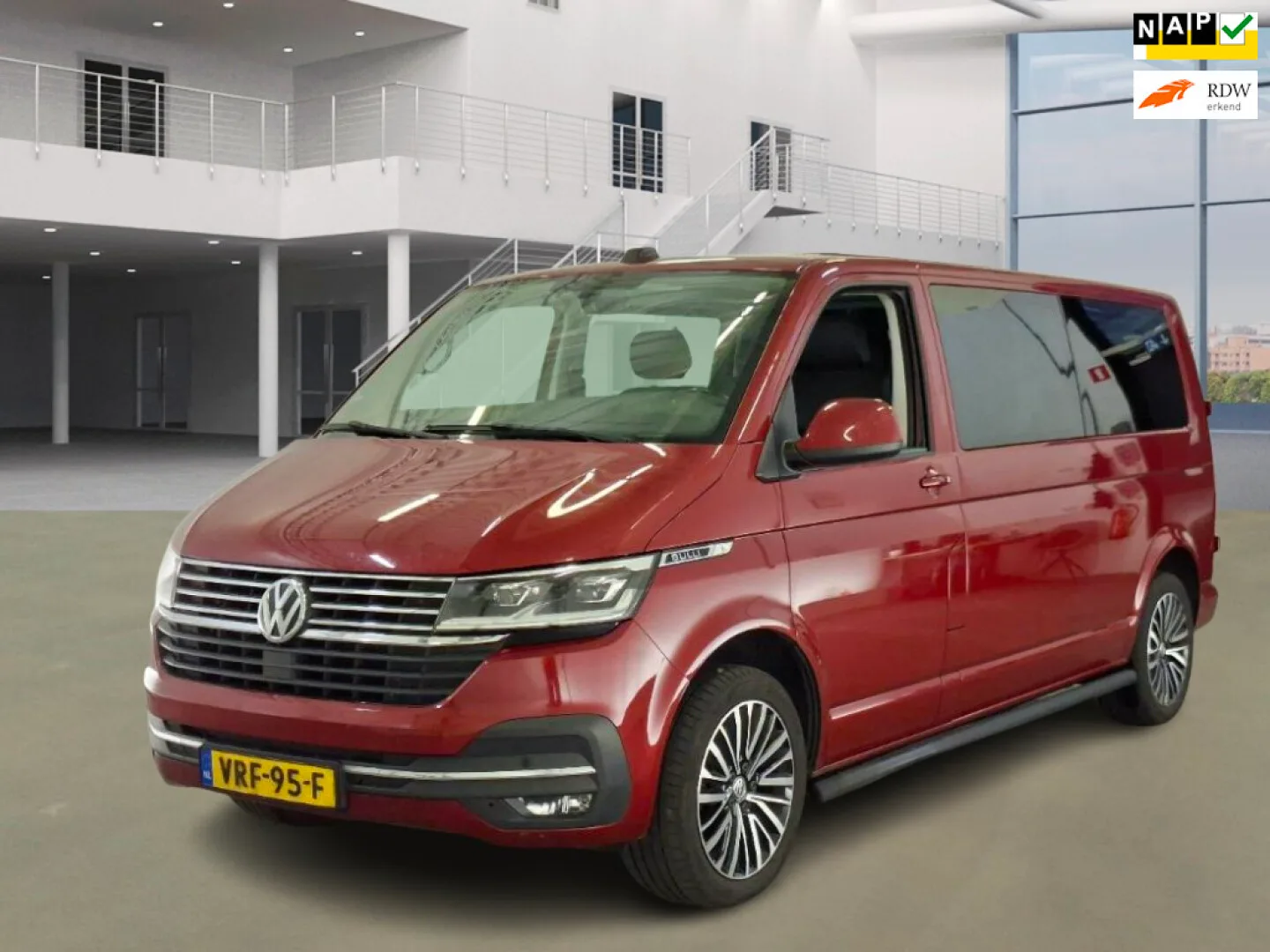 Volkswagen Transporter (2022) — foto 1