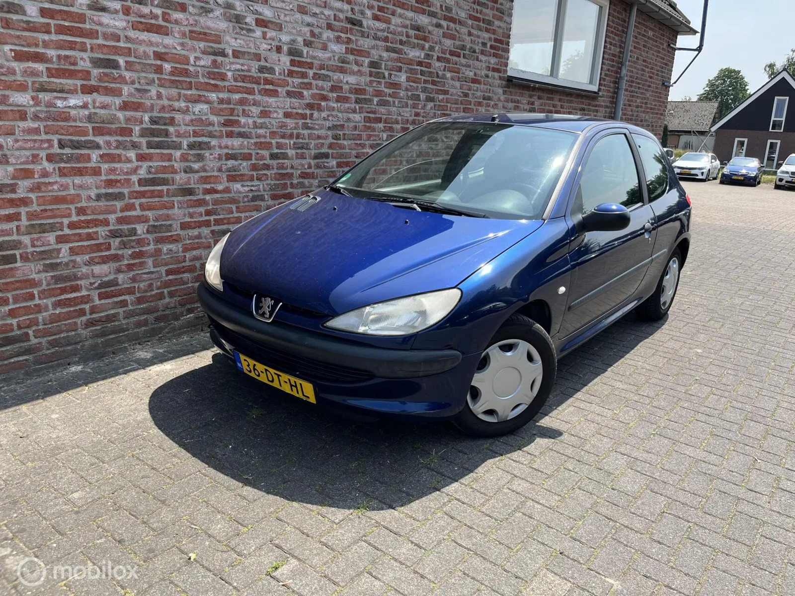 Peugeot 206 (2000) — foto 1