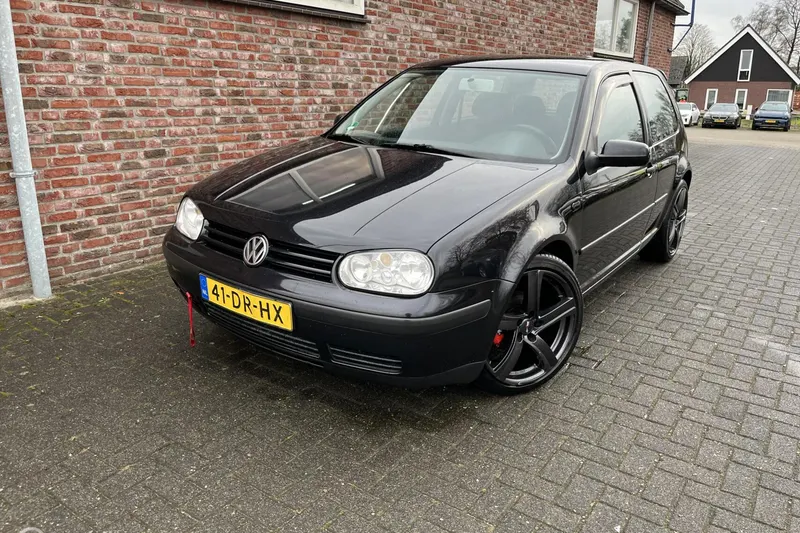 Volkswagen Golf (1999)