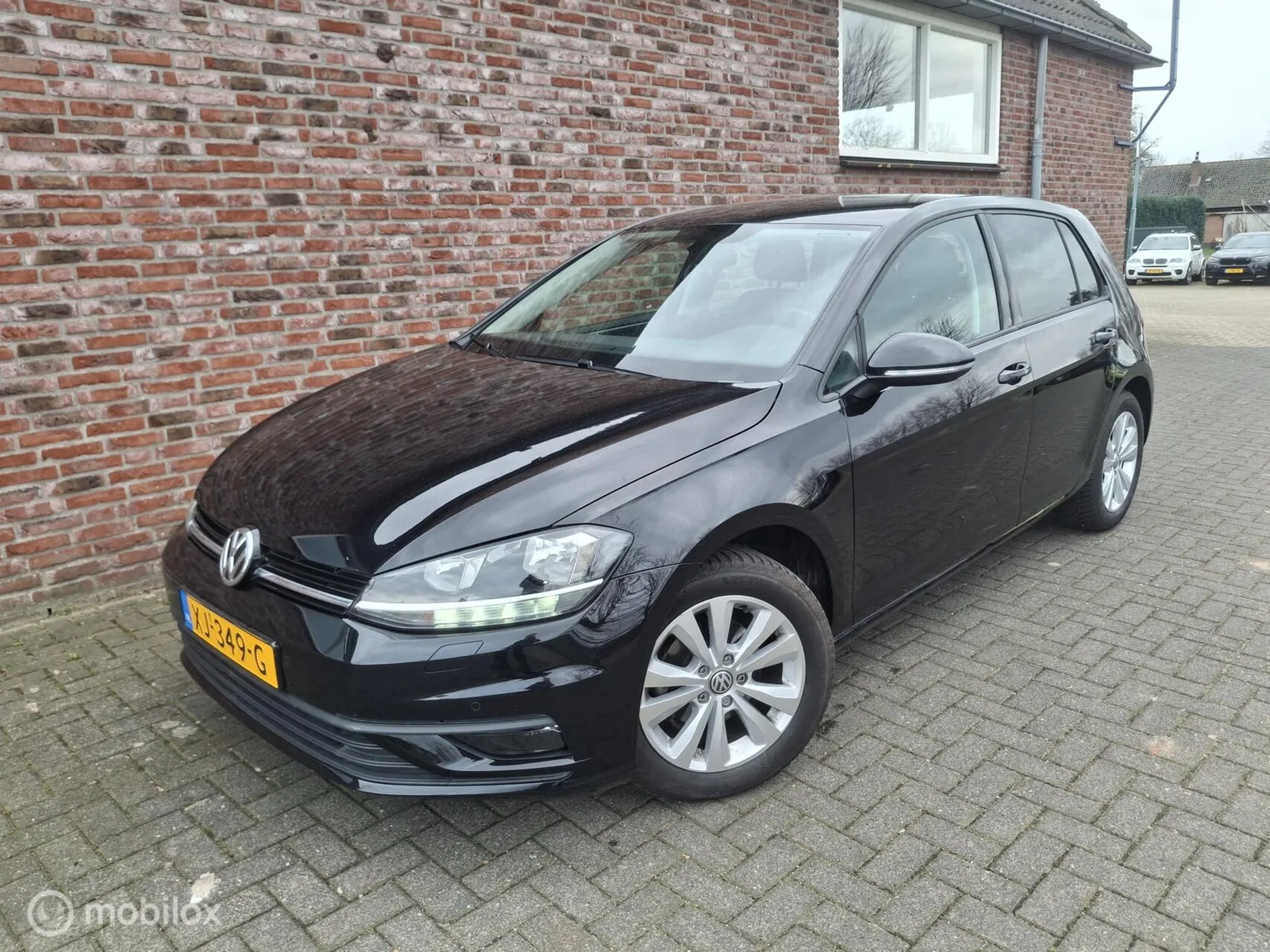 Volkswagen Golf (2019) — foto 1