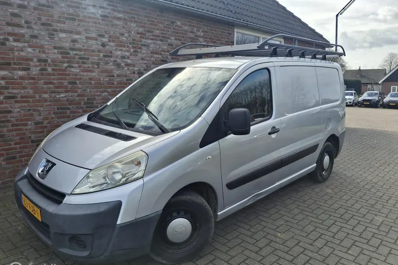 Peugeot Expert (2007)