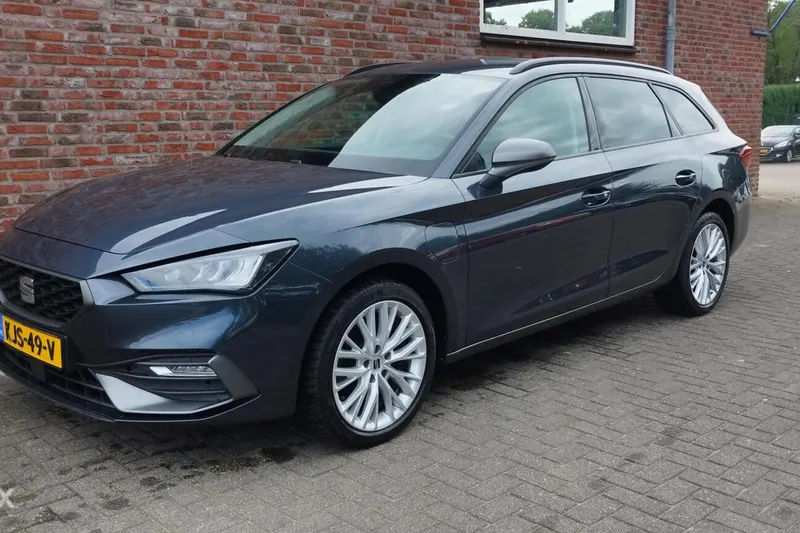 SEAT Leon Sportstourer (2021)