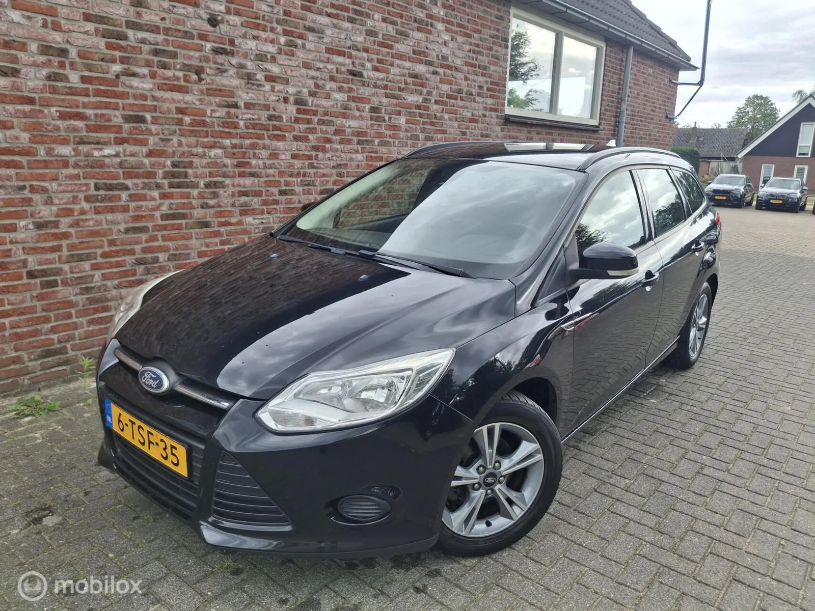 Ford Focus (2014) — foto 1